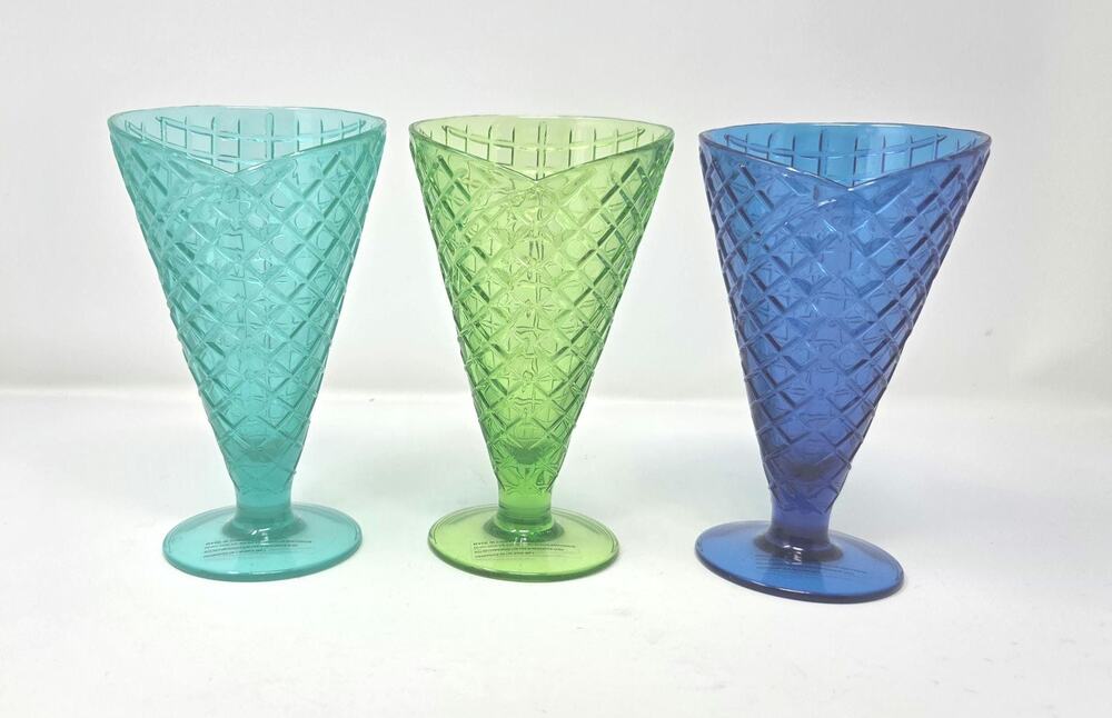 Colorful Acrylic Sundae Glasses Set of 3 Turquoise Green Blue Ice Cream Cups